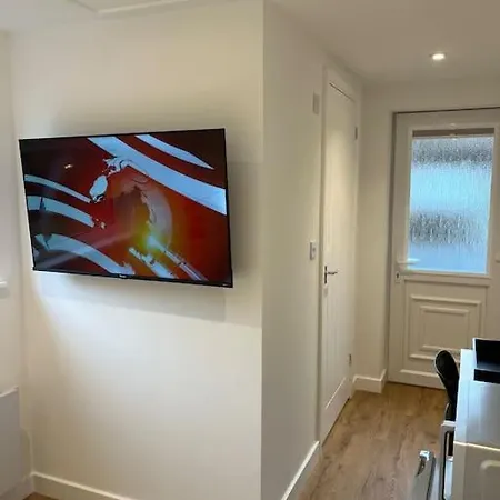 Novanik Studio Apartment Milton Keynes Buitenkant foto